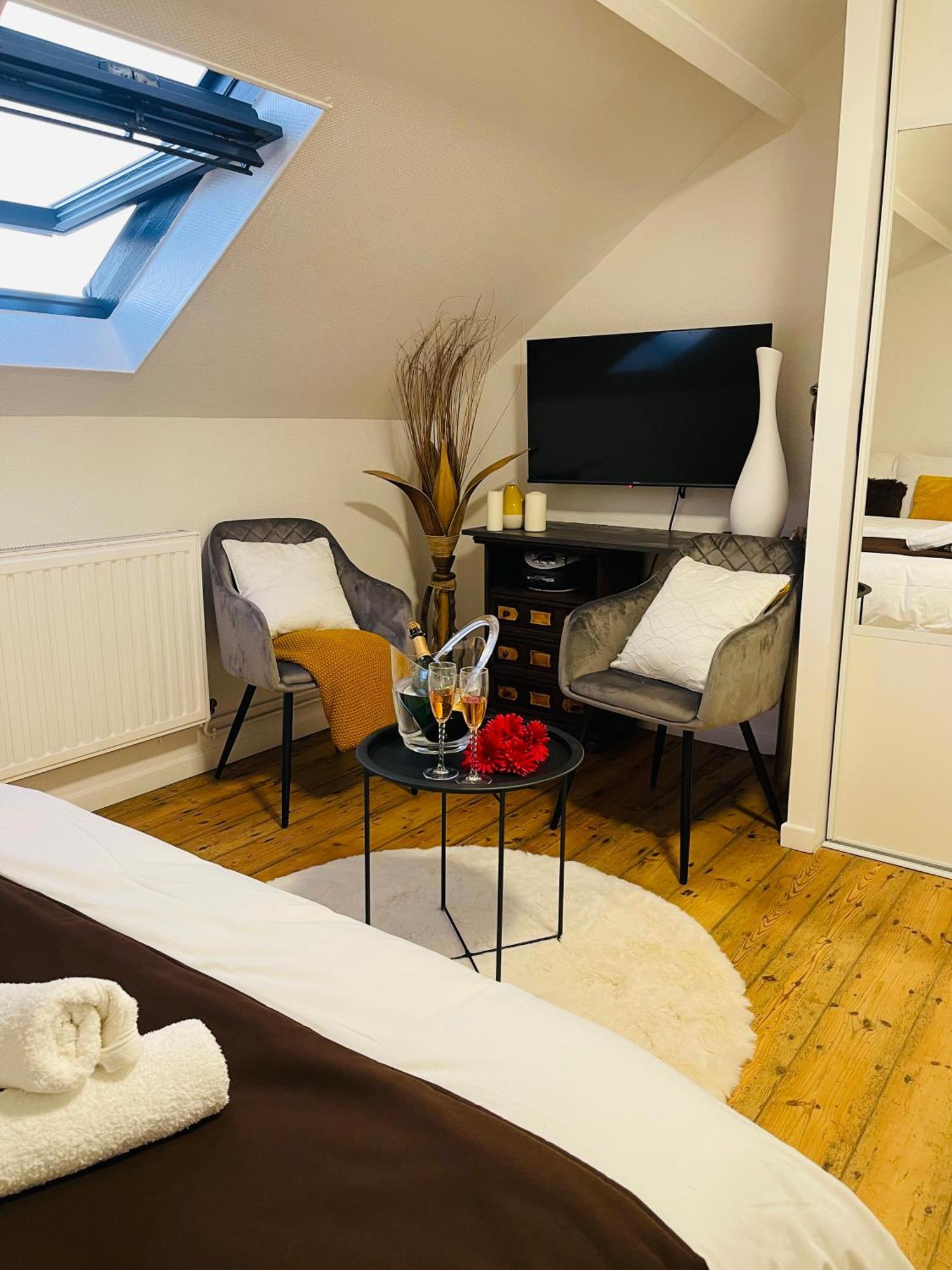 Maison "Au Fil De L'Eau" Douai Extérieur photo